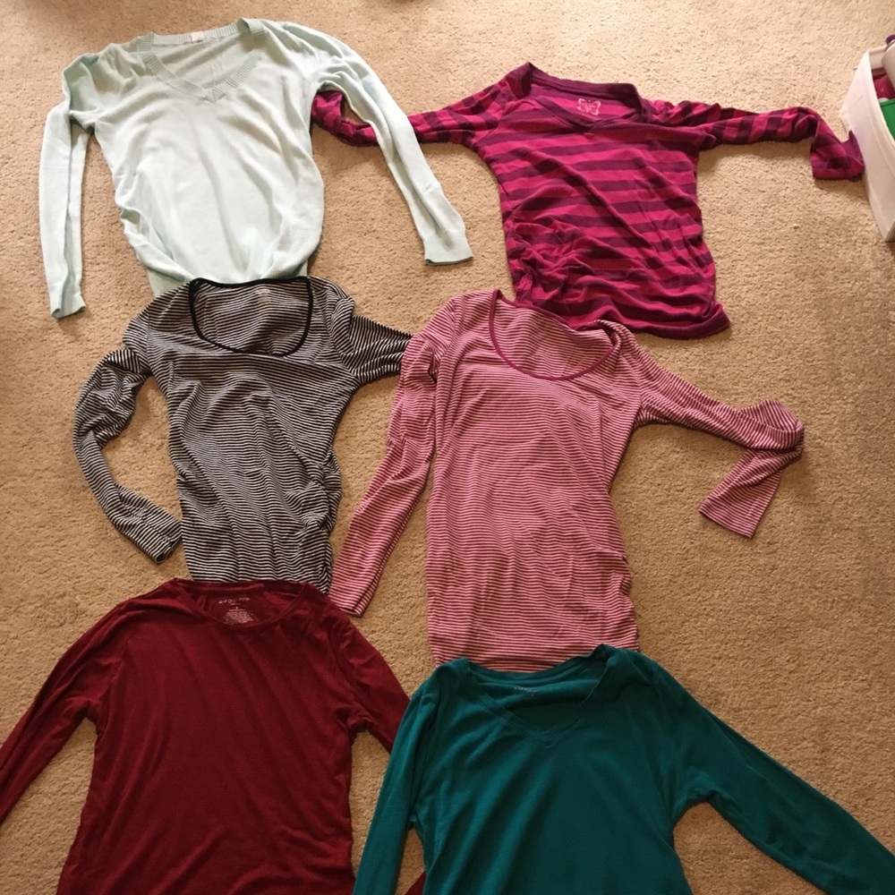 6 long sleeve maternity shirts. All 6 for $25